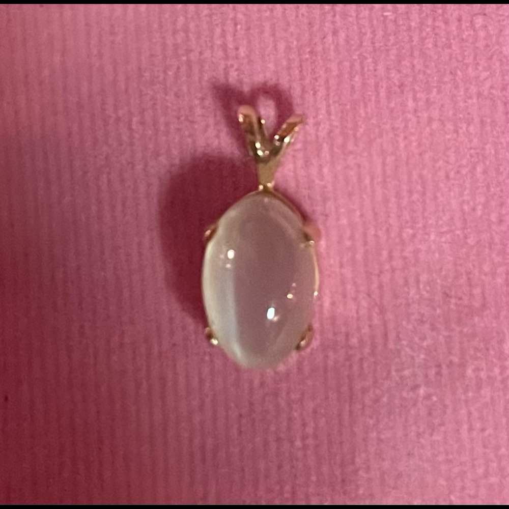 14KT Gem Quality Moonstone Pendant.